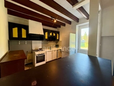 🏡 VERRUYES – Maison avec jardin sans vis-à-vis et beau potentiel d’aménagement 