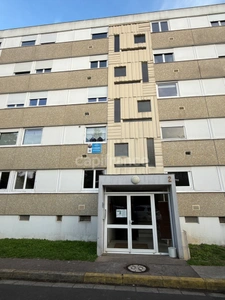 NIORT – Appartement T4 de 76 m² avec 3 chambres, balcon, parking et cave