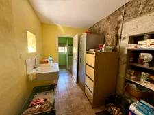 Maison de caractère avec piscine et nombreuses dépendances dans un environnement paisible