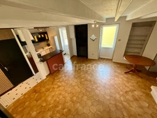 🏡 VERRUYES – Maison avec jardin sans vis-à-vis et beau potentiel d’aménagement 