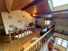 🏡 Maison en pierre pleine de caractère avec potentiel locatif – proche de Cherveux