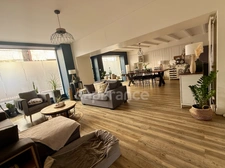 🏡 CHAMPDENIERS – Maison de caractère rénovée de 175 m² avec 135 m² de dépendances et fort potentiel