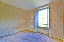 Appartement T3 56,25m² - À RENOVER – Lanobre (15)