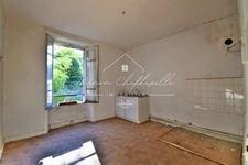Appartement T3 56,25m² - À RENOVER – Lanobre (15)
