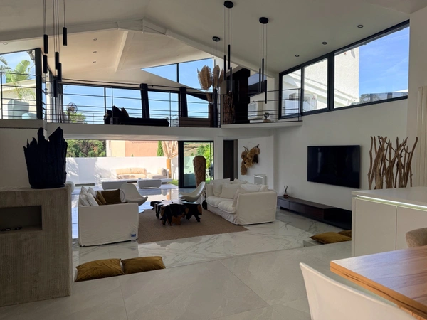 Loft Contemporain aux volumes remarquables