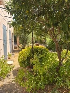 Maison de 100 m² avec jardin et belle terrasse couverte – Proche centre-ville