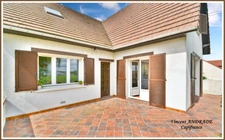 Maison traditionnelle 165 m² - 6 chambres - Sous-sol total 130 m² hauteur 2,42 m - Terrain 891 m²