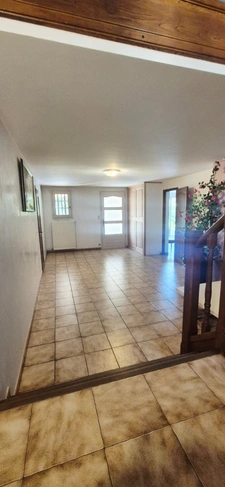 Maison de caractère 6 pièces – 4 chambres – piscine 10×5 sur 1 800 m² arborés et clos