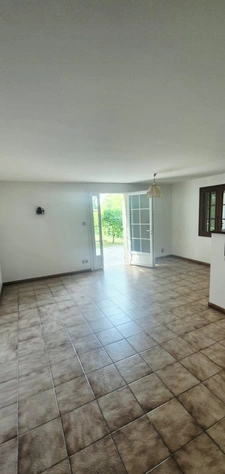 Maison de caractère 6 pièces – 4 chambres – piscine 10×5 sur 1 800 m² arborés et clos