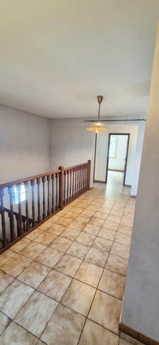 Maison de caractère 6 pièces – 4 chambres – piscine 10×5 sur 1 800 m² arborés et clos