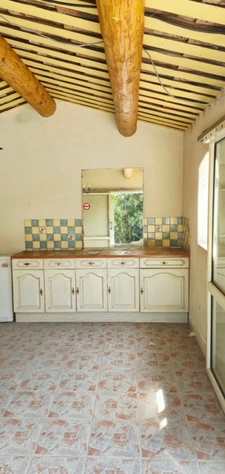 Maison de caractère 6 pièces – 4 chambres – piscine 10×5 sur 1 800 m² arborés et clos