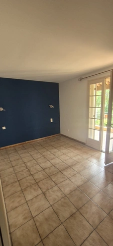 Maison de caractère 6 pièces – 4 chambres – piscine 10×5 sur 1 800 m² arborés et clos
