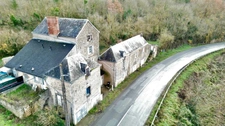 Dpt Deux Sèvres (79), à vendre AIRVAULT immeuble 4 LOTS Terrain 4573 m²