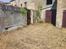 House for sale, 2 rooms, LOUIN (79)