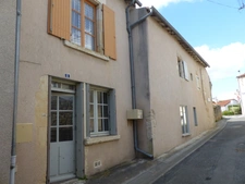 Maison à vendre 4 pièces AIRVAULT (79) TERRAIN 374 m²