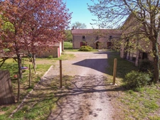 Property for sale, 10 rooms, AUBIGNY (79), Land 27,715 m²