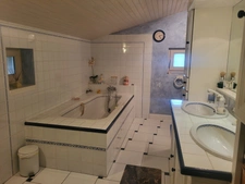 Maison à vendre 9 pièces AIRVAULT (79) Terrain clos 1208 m²