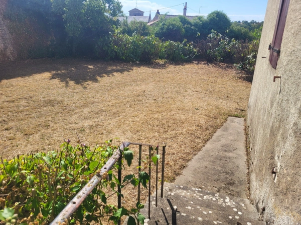 Maison à vendre 2 pièces LOUIN (79)