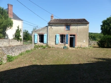 House for sale, 2 rooms, LOUIN (79), Land 870 m²