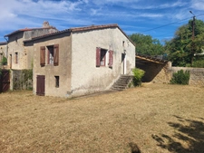 Maison à vendre 2 pièces LOUIN (79)