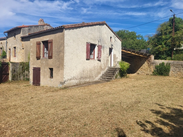 Maison à vendre 2 pièces LOUIN (79)