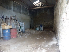 FARM BUILDINGS FOR SALE GOURGE (79) LAND 5367 m²