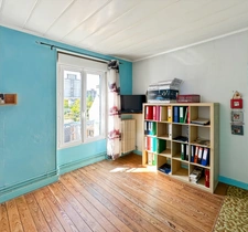 SOUPPES S/LOING proche à 5mn. Maison de caractère 7 pièces de 190 m2 sur terrain clos de 350 m2 avec garage.