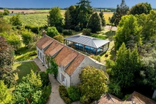 PROPRIETE À VENDRE AU SUD DE FONTAINEBLEAU A 1H15 DE PARIS