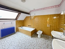 SOUPPES SUR LOING maison P5 de 126 m² sur sous-sol total - Terrain de 1096 m² 