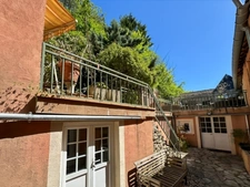 NEMOURS (77) centre ville. Maison Atypique 7 pièces de 170 m² avec extérieurs en plusieurs terrasses.