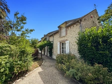 PROPRIETE À VENDRE AU SUD DE FONTAINEBLEAU A 1H15 DE PARIS