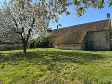 Ferrières proche à 3 mn - Corps de ferme de 4 bâtiments potentiel de 120 m2 environ sur Terrain de 1 427 M2