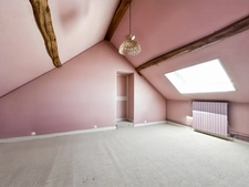 REMAUVILLE (77) Longère authentique de 131 m² sur terrain de 941 m2.