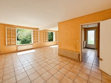 SOUPPES SUR LOING maison P5 de 126 m² sur sous-sol total - Terrain de 1096 m² 