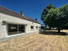 REMAUVILLE (77) Longère authentique de 131 m² sur terrain de 941 m2.