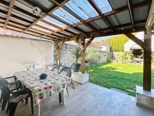 MAISON 5 pièces avec jardin en centre-ville. Gare SNCF à pied