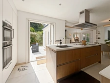 Renovated Architect-Designed Villa – Bussy Golf – Single-Level Living – 5 Bedrooms – RER A Within Walking Distance – For Sale in Bussy-Saint-Georges