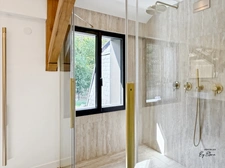 Renovated Architect-Designed Villa – 20 Minutes from Paris – Overlooking Château Park – High-End Finishes