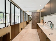 Renovated Architect-Designed Villa – 20 Minutes from Paris – Overlooking Château Park – High-End Finishes