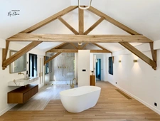 Renovated Architect-Designed Villa – 20 Minutes from Paris – Overlooking Château Park – High-End Finishes