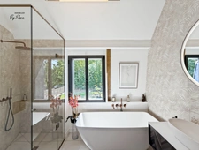 Renovated Architect-Designed Villa – 20 Minutes from Paris – Overlooking Château Park – High-End Finishes