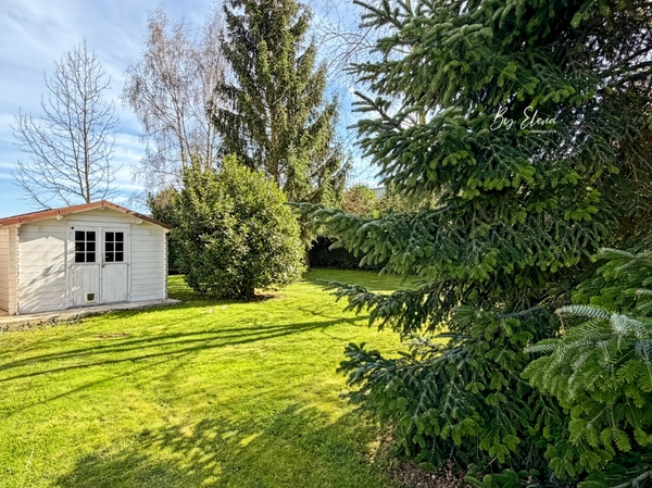 Villa 6 ch dont 2 suites, piscine chauffée, sans vis-à-vis – Claye-Souilly (Seine-et-Marne) – 2 garages – grand jardin – au calme – élégante et familiale - sans vis-à-vis – proche Disney - à vendre