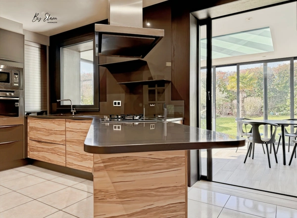 Villa Kaufman & Broad 190 m², véranda haut de gamme – Bussy-Saint-Georges (77600) – grand jardin paysager sans vis-à-vis – Seine-et-Marne, proche Disney - à vendre