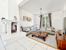 Villa 6 ch dont 2 suites, piscine chauffée, sans vis-à-vis – Claye-Souilly (Seine-et-Marne) – 2 garages – grand jardin – au calme – élégante et familiale - sans vis-à-vis – proche Disney - à vendre