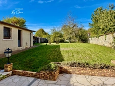 House – Torcy Village – 188 m², 5 Bedrooms, Large Plot, Double Garage and Outbuildings