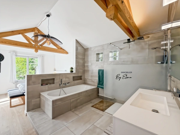 Villa d’architecte rénovée – Golf de Bussy – Plain-pied – 5 chambres – RER A à pied - Bussy-Saint-Georges - à vendre