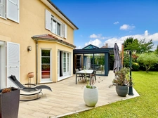 Villa Kaufman & Broad 190 m², véranda haut de gamme – Bussy-Saint-Georges (77600) – grand jardin paysager sans vis-à-vis – Seine-et-Marne, proche Disney - à vendre