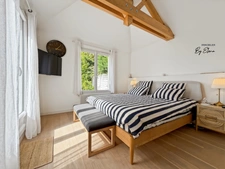 Renovated Architect-Designed Villa – Bussy Golf – Single-Level Living – 5 Bedrooms – RER A Within Walking Distance – For Sale in Bussy-Saint-Georges
