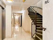 Appartement F3 à vendre – Rez-de-jardin – 140 m² jardin privatif – Résidence récente – Chessy Bourg – 2 parkings en sous-sol