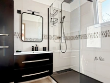 Maison de ville familiale rénovée 4ch dont 2 suites, gare à pied, Bussy-Saint-Georges (Seine-et-Marne), jardin et piscine chauffée au calme et sans vis-à-vis, proche Disney, à vendre 